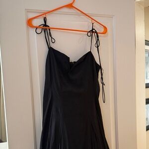 Le Lis Strapless Black Dress
